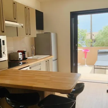 Superb Air-Conditioned Appt With Sea View! Appartement